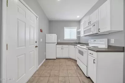 29921 W Roosevelt Street, Buckeye, AZ 85396 - Photo 32