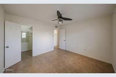 3326 W Tangerine Lane W, Phoenix, AZ 85051 - Photo 8