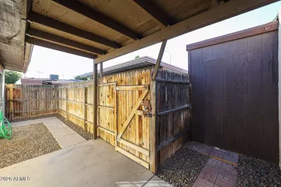 3326 W Tangerine Lane W, Phoenix, AZ 85051 - Photo 20