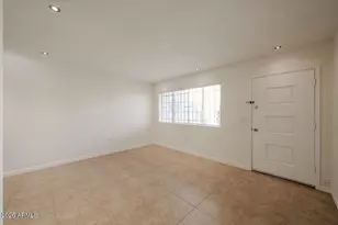 3326 W Tangerine Ln W, Phoenix, AZ 85051 - Photo 6