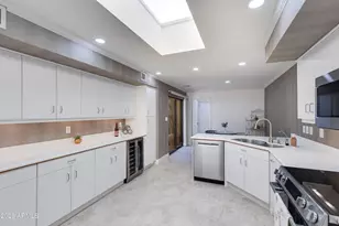 2626 E Arizona Biltmore Cir, Phoenix, AZ 85016 - Photo 8