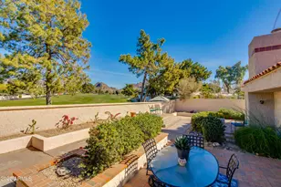 2626 E Arizona Biltmore Cir, Phoenix, AZ 85016 - Photo 2