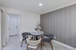 2626 E Arizona Biltmore Cir, Phoenix, AZ 85016 - Photo 8