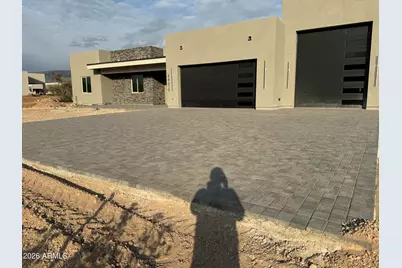 403 E Mano Drive, New River, AZ 85087 - Photo 2