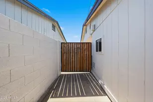 3540 E Voltaire Dr, Phoenix, AZ 85032 - Photo 26