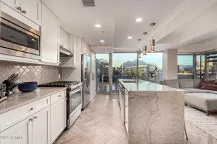 7161 E Rancho Vista Dr, Scottsdale, AZ 85251 - Photo 8