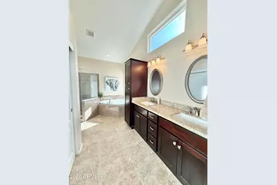 208 E South Fork Drive, Phoenix, AZ 85048 - Photo 36