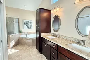 208 E South Fork Dr, Phoenix, AZ 85048 - Photo 36