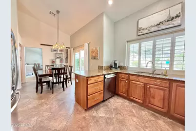 208 E South Fork Drive, Phoenix, AZ 85048 - Photo 8