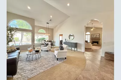 208 E South Fork Drive, Phoenix, AZ 85048 - Photo 4