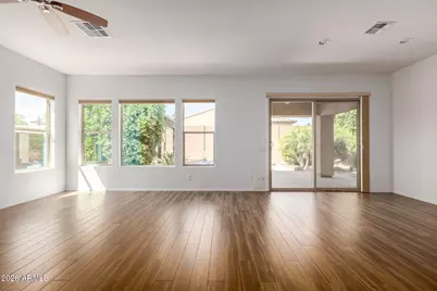 16086 W Cortez Street, Surprise, AZ 85379 - Photo 8
