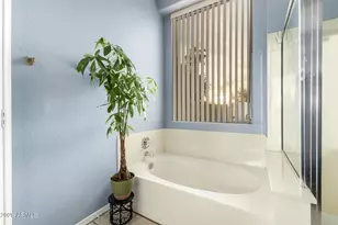 1142 N Joshua Tree Ln, Gilbert, AZ 85234 - Photo 16