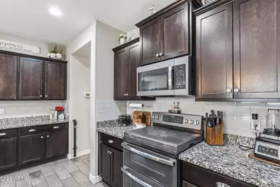 9943 W Andrea Drive, Peoria, AZ 85383 - Photo 14