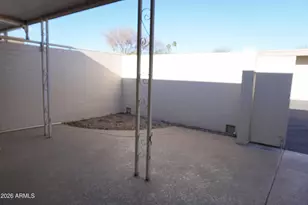 10034 W Hawthorn Dr, Sun City, AZ 85351 - Photo 14