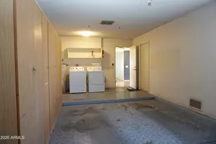 10034 W Hawthorn Dr, Sun City, AZ 85351 - Photo 24