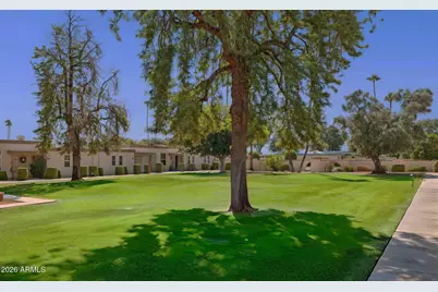 10034 W Hawthorn Drive, Sun City, AZ 85351 - Photo 26