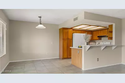 9425 W McRae Way, Peoria, AZ 85382 - Photo 4