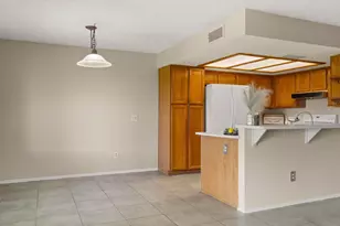 9425 W McRae Way, Peoria, AZ 85382 - Photo 4