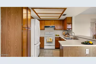 9425 W McRae Way, Peoria, AZ 85382 - Photo 2