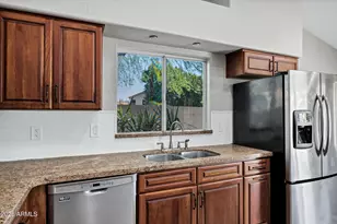 4315 E Rocky Slope Dr, Phoenix, AZ 85044 - Photo 20