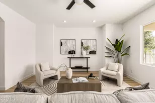 18527 W Caribbean Ln, Surprise, AZ 85388 - Photo 8