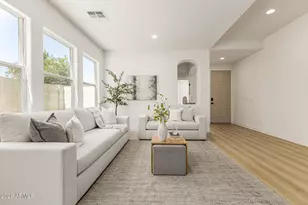 18527 W Caribbean Ln, Surprise, AZ 85388 - Photo 6