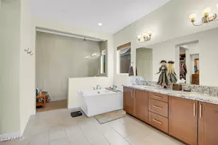 13188 W Desert Frst Trl, Peoria, AZ 85383 - Photo 8