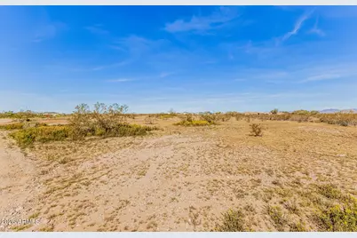 22102 W Quail Run Road, Wittmann, AZ 85361 - Photo 1