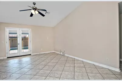 13253 W Paradise Lane, Surprise, AZ 85374 - Photo 12