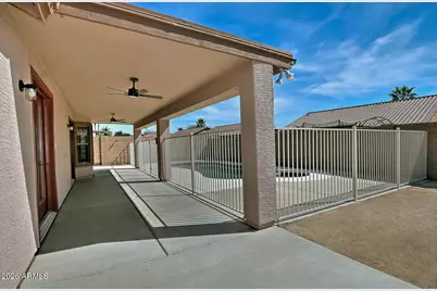 13253 W Paradise Lane, Surprise, AZ 85374 - Photo 30