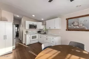 17200 W Bell Rd, Surprise, AZ 85374 - Photo 10