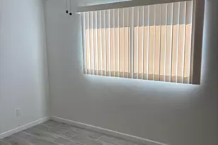 3319 W Edgemont Ave, Phoenix, AZ 85009 - Photo 8