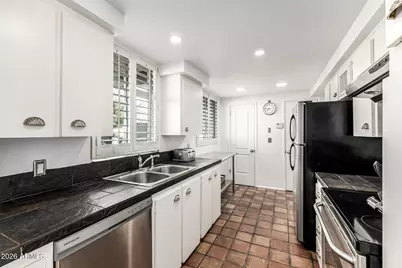 3242 E Camelback Road #102, Phoenix, AZ 85018 - Photo 10