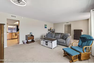 19426 N Lakeforest Drive, Sun City, AZ 85373 - Photo 4