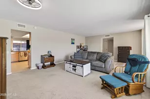 19426 N Lakeforest Dr, Sun City, AZ 85373 - Photo 4