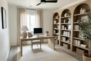 10215 North 8th St, Phoenix, AZ 85020 - Photo 12