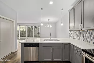 2315 E Pinchot Avenue #126, Phoenix, AZ 85016 - Photo 8