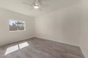 7103 W Vogel Ave, Peoria, AZ 85345 - Photo 14