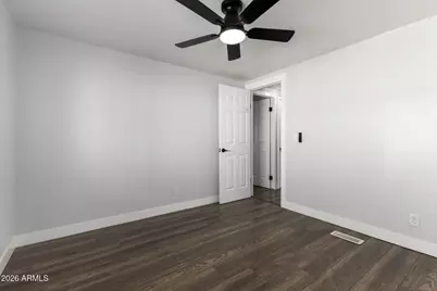 16022 N 70th Avenue, Peoria, AZ 85382 - Photo 18