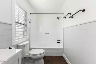 16022 N 70th Ave, Peoria, AZ 85382 - Photo 16