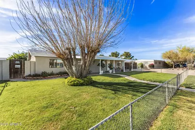 16022 N 70th Avenue, Peoria, AZ 85382 - Photo 2