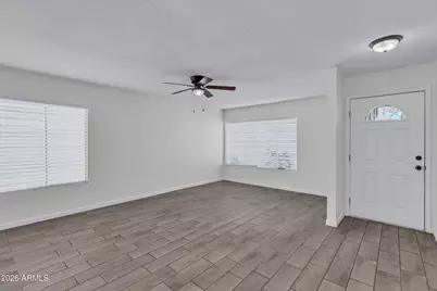 5543 W Golden Lane, Glendale, AZ 85302 - Photo 6