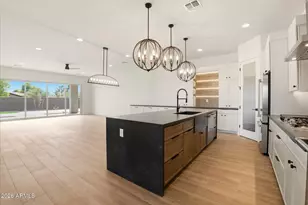 7379 W Lisbon Ln, Peoria, AZ 85381 - Photo 14