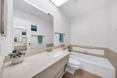 10316 W Corte Del Sol Este --, Sun City, AZ 85351 - Photo 22