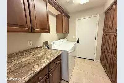 902 W Sherri Drive, Gilbert, AZ 85233 - Photo 28