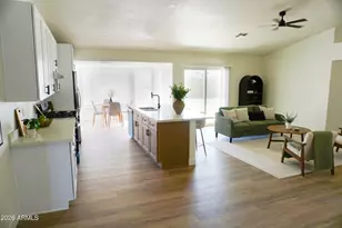 8933 W Peck Dr, Glendale, AZ 85305 - Photo 10