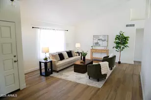 8933 W Peck Dr, Glendale, AZ 85305 - Photo 4