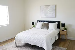 8933 W Peck Dr, Glendale, AZ 85305 - Photo 14