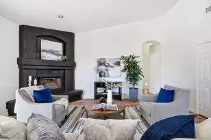 11446 W Clover Way, Avondale, AZ 85392 - Photo 16