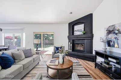 11446 W Clover Way, Avondale, AZ 85392 - Photo 10